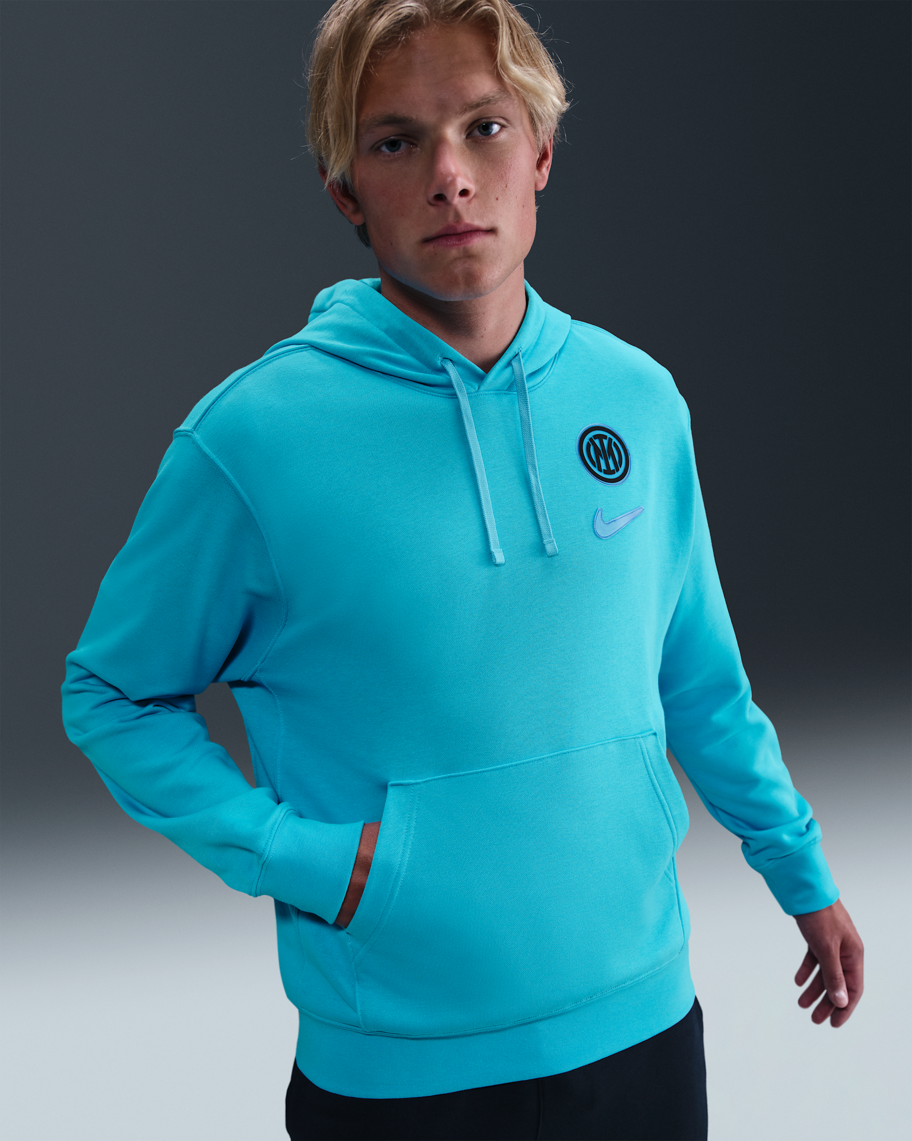 未使用　F.C. インテル 公式スカーフ campioni d'Europa Felpa pullover con cappuccio Nike Football Inter Club – Uomo